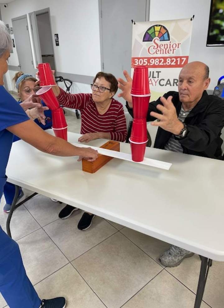 Juego de agilidad para personas mayores South Miami